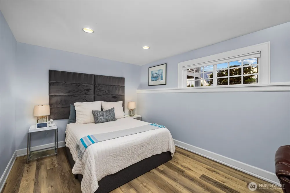 4814 194th Avenue SE Issaquah, WA 98027