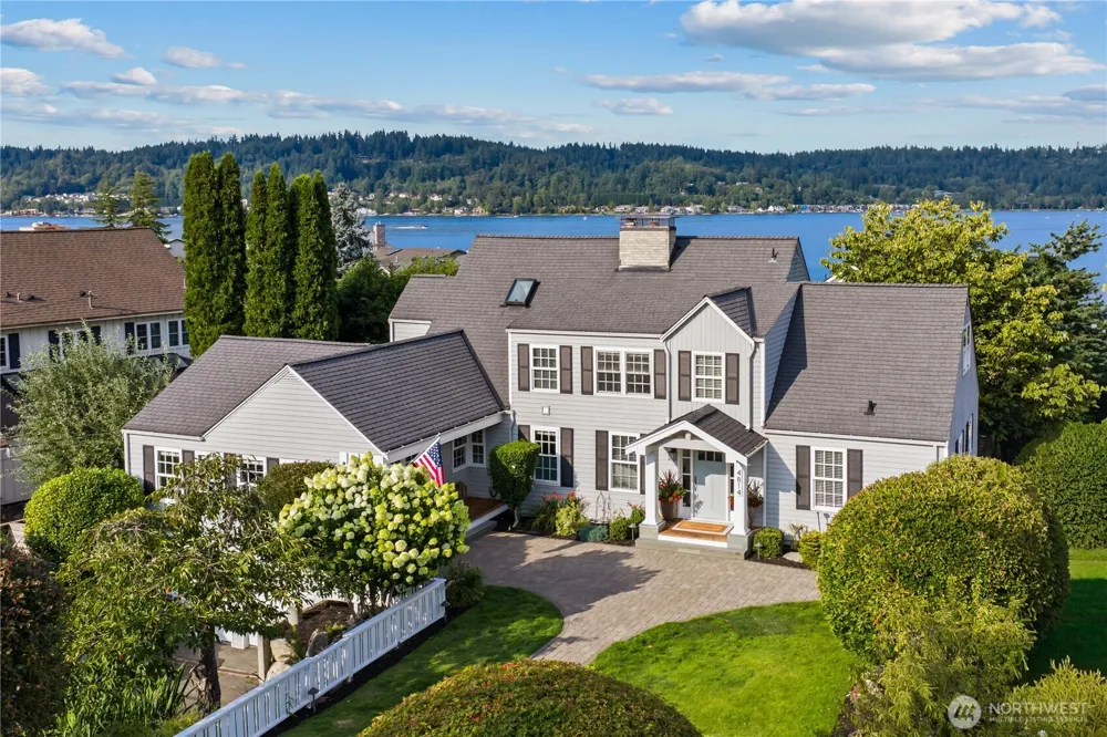 4814 194th Avenue SE Issaquah, WA 98027