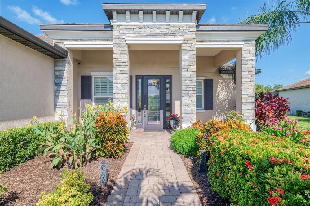 708 ROSEMARY CIRCLE Bradenton, FL 34212