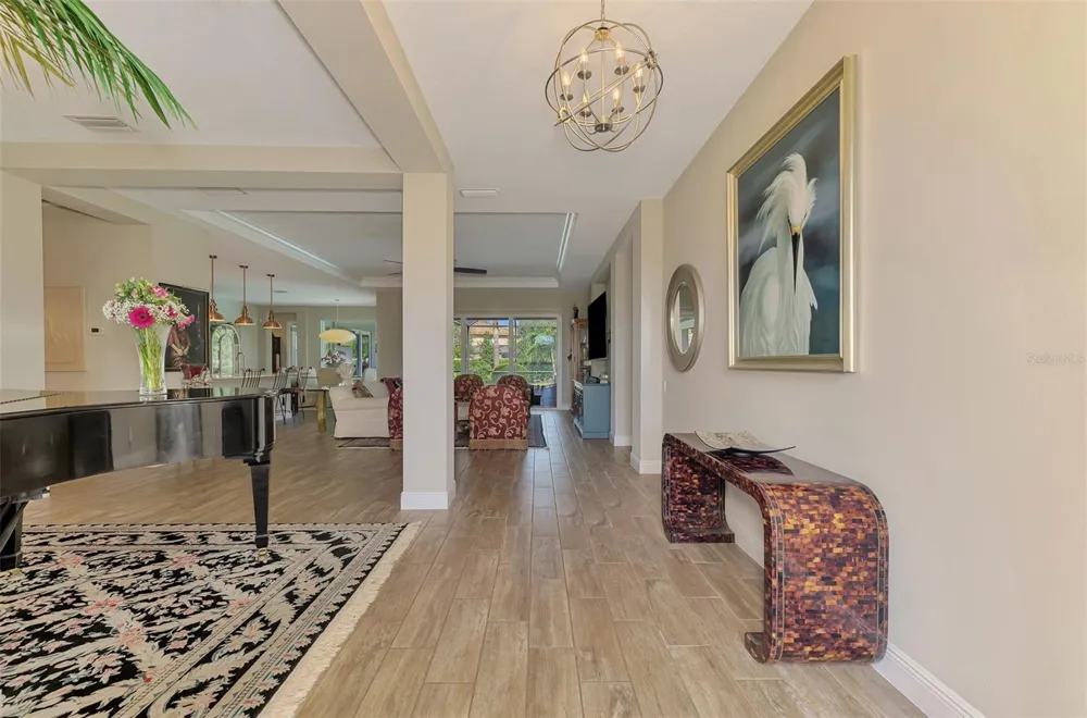 708 ROSEMARY CIRCLE Bradenton, FL 34212