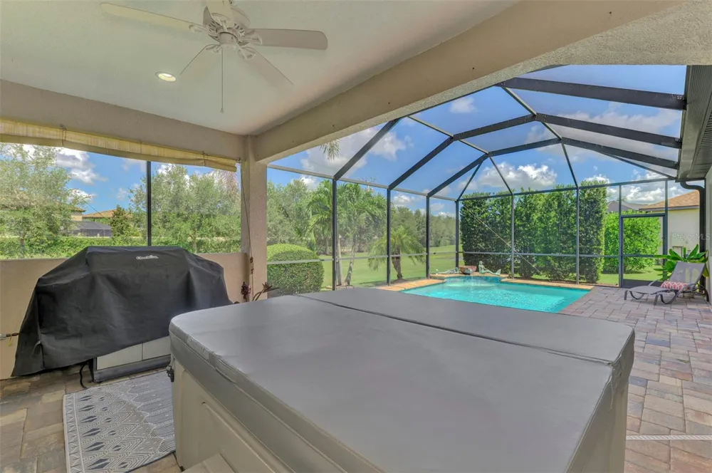 708 ROSEMARY CIRCLE Bradenton, FL 34212