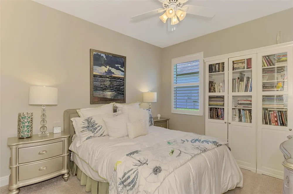 708 ROSEMARY CIRCLE Bradenton, FL 34212
