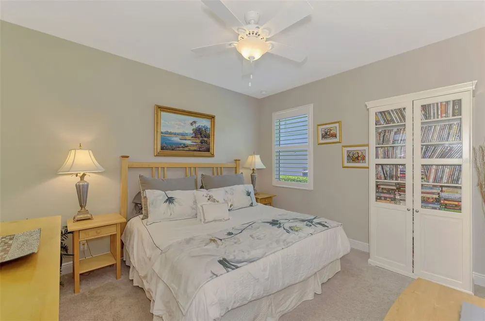 708 ROSEMARY CIRCLE Bradenton, FL 34212