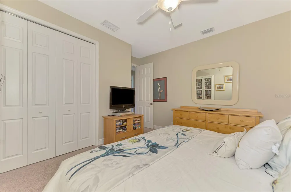 708 ROSEMARY CIRCLE Bradenton, FL 34212