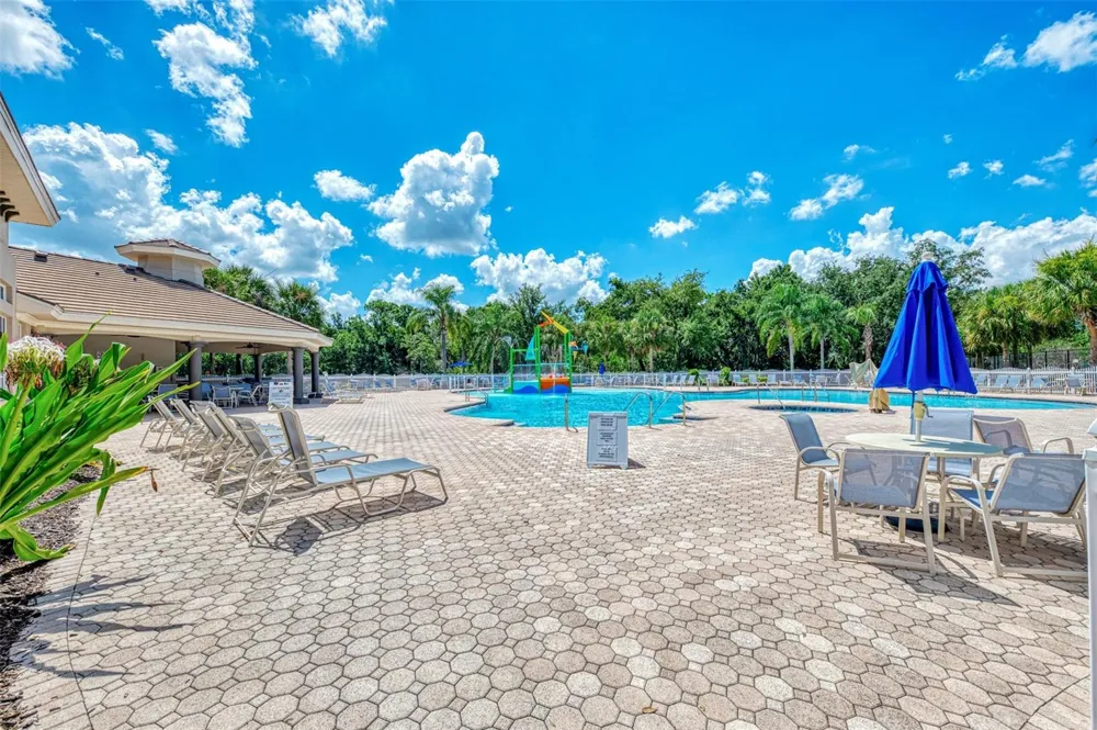 708 ROSEMARY CIRCLE Bradenton, FL 34212