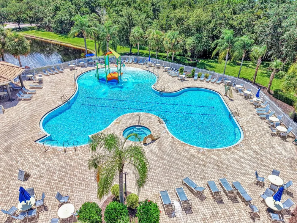 708 ROSEMARY CIRCLE Bradenton, FL 34212