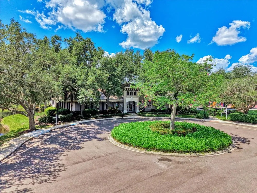 708 ROSEMARY CIRCLE Bradenton, FL 34212