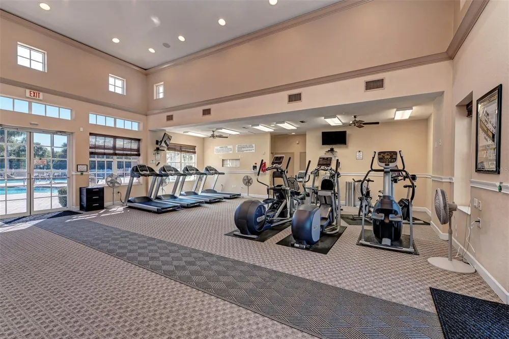 708 ROSEMARY CIRCLE Bradenton, FL 34212