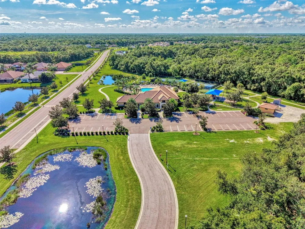 708 ROSEMARY CIRCLE Bradenton, FL 34212