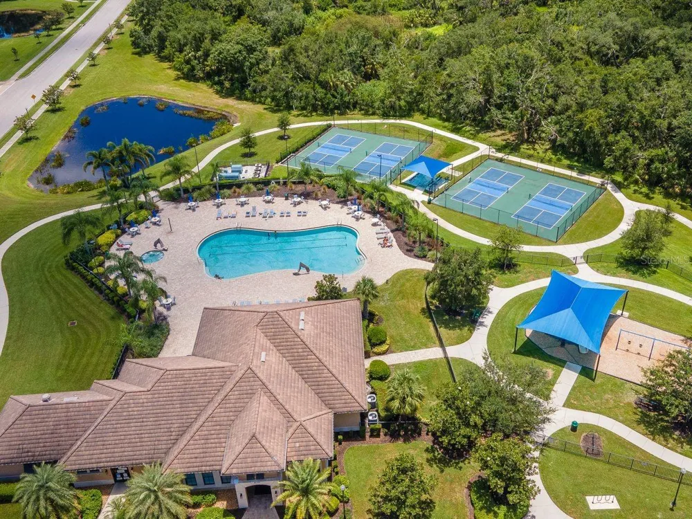 708 ROSEMARY CIRCLE Bradenton, FL 34212