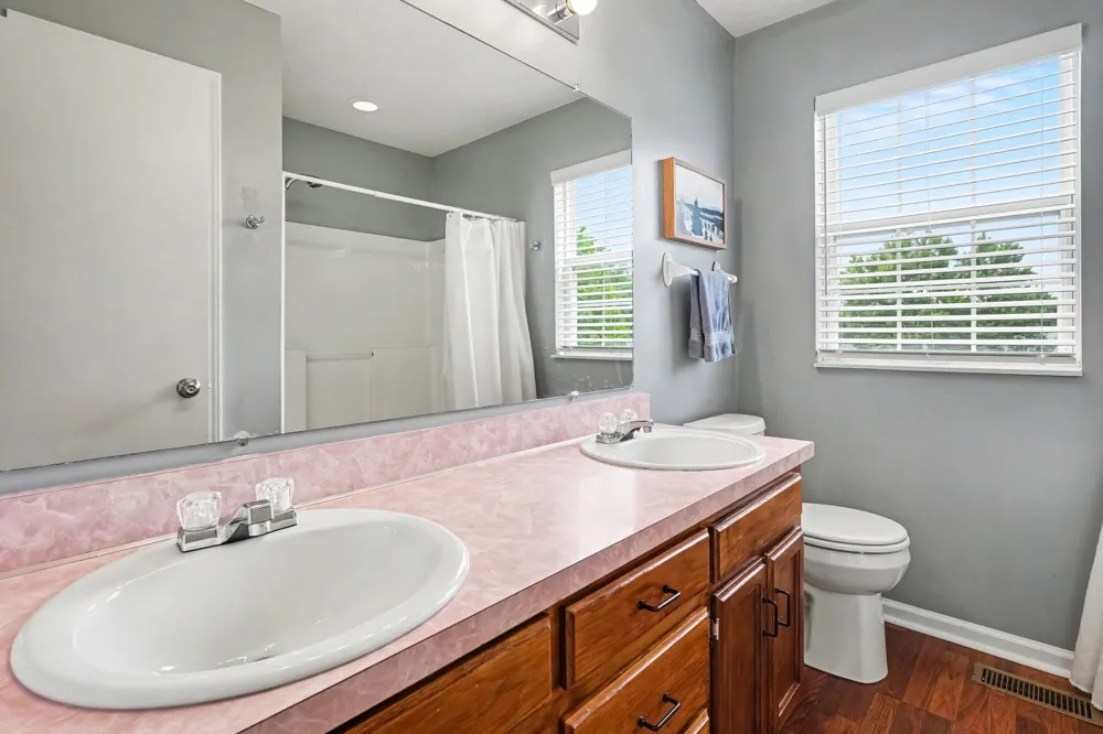 5616 Royal Ct Hermitage, TN 37076