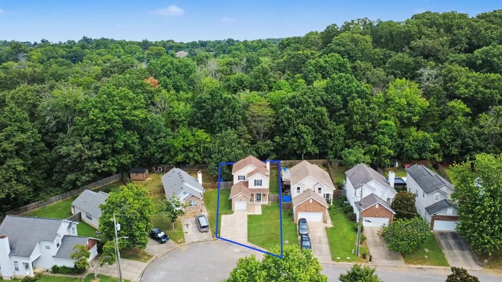5616 Royal Ct Hermitage, TN 37076