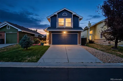 8859 Cloverleaf Circle