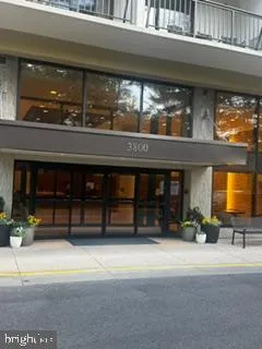 3800 POWELL LANE #1117