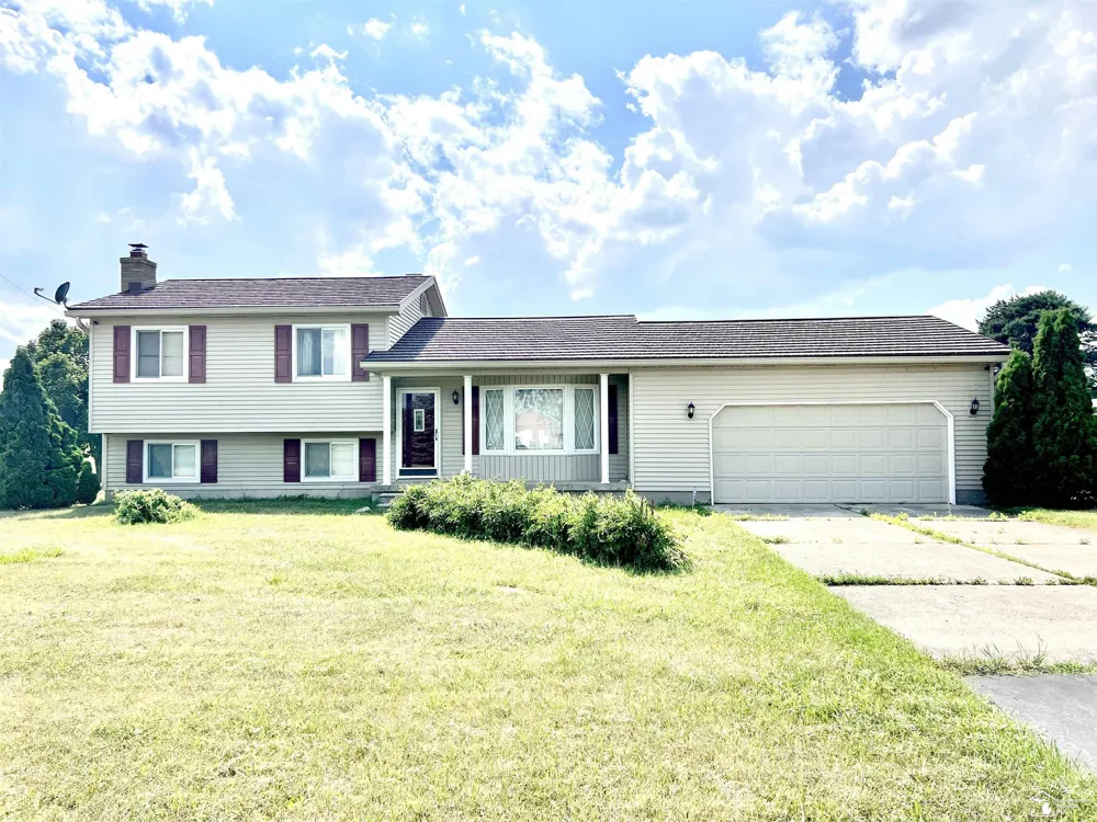 1434 S Vernon Road Venice Township, MI 48817