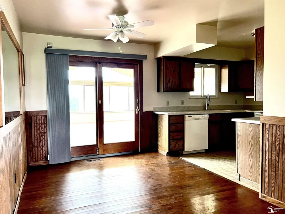 1434 S Vernon Road Venice Township, MI 48817