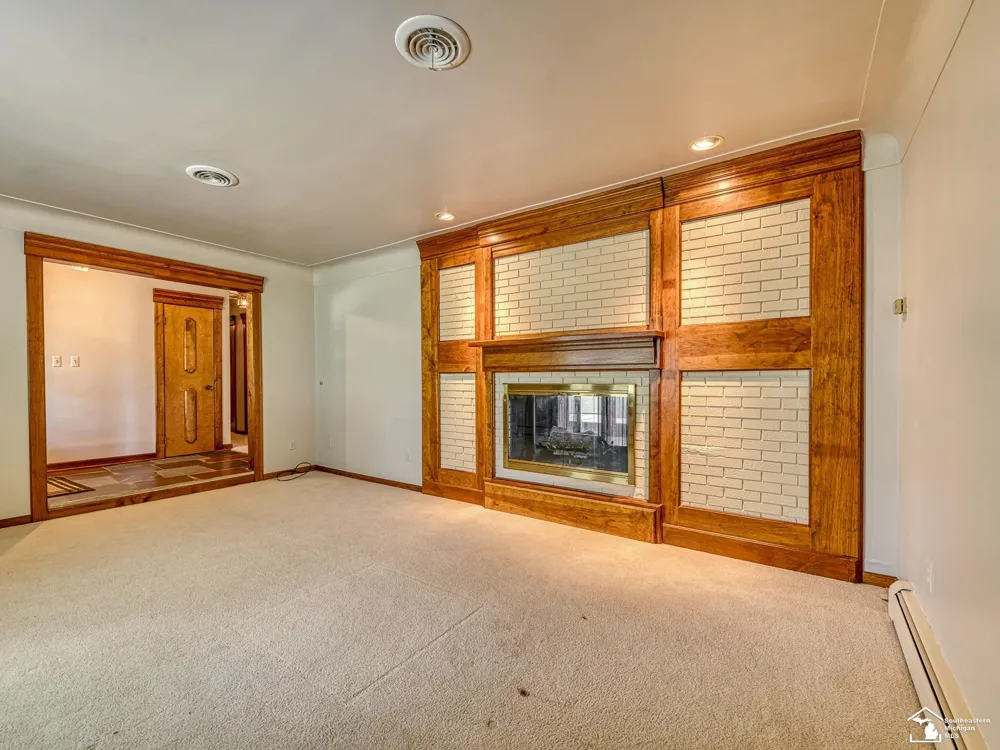 26995 James Avenue Flat Rock City, MI 48134