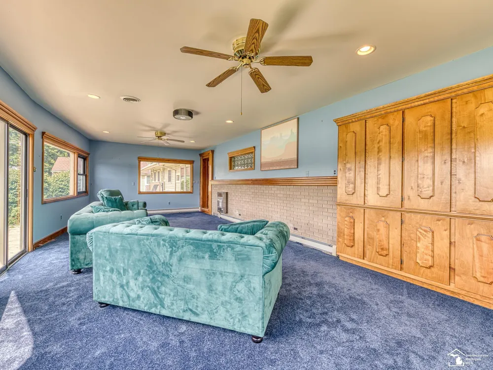 26995 James Avenue Flat Rock City, MI 48134