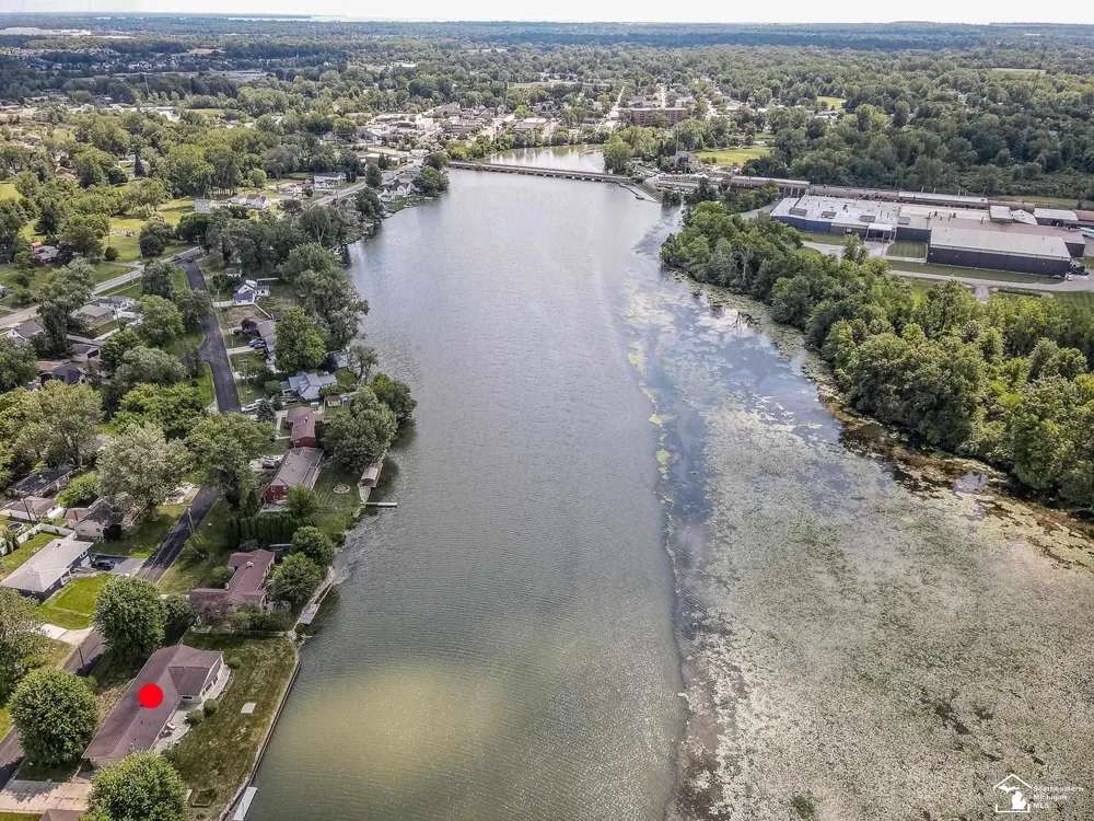 26995 James Avenue Flat Rock City, MI 48134