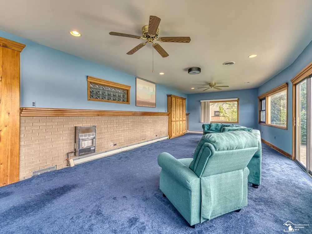 26995 James Avenue Flat Rock City, MI 48134