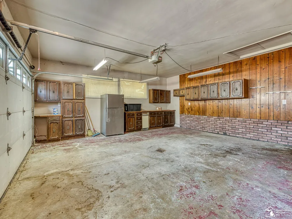26995 James Avenue Flat Rock City, MI 48134