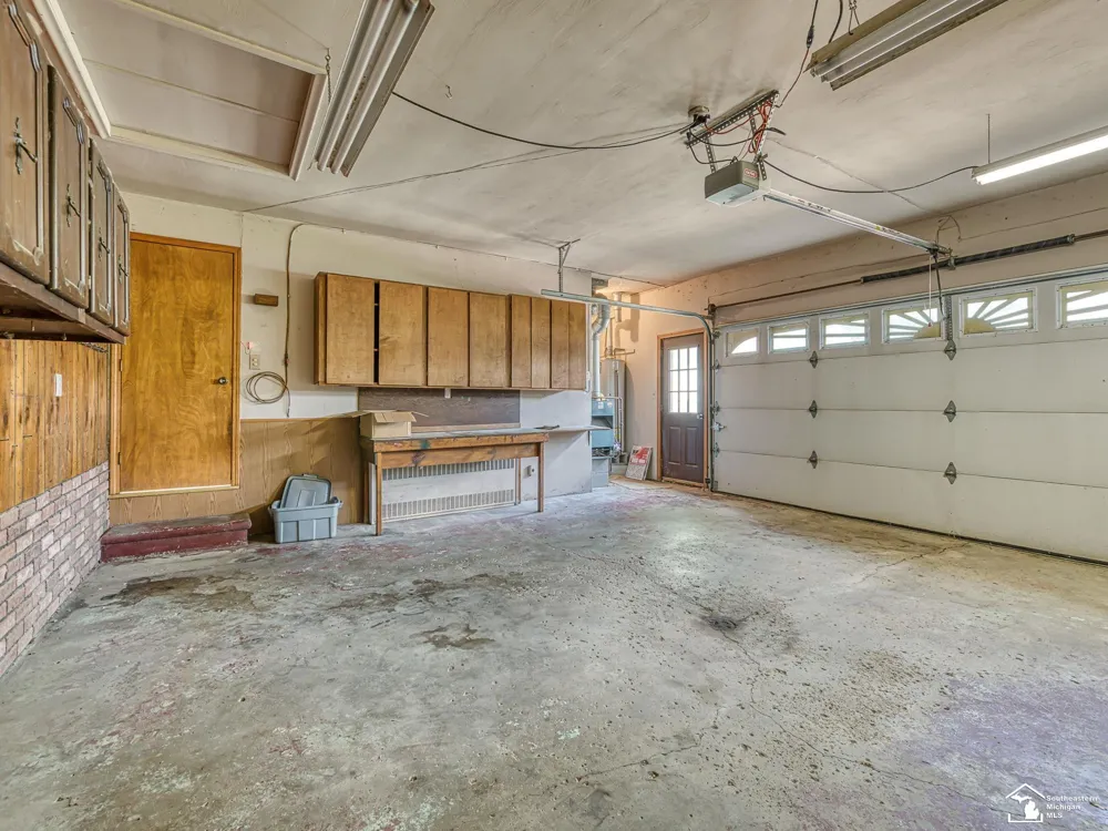 26995 James Avenue Flat Rock City, MI 48134