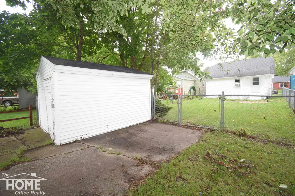 834 Broadway Avenue Owosso City, MI 48867