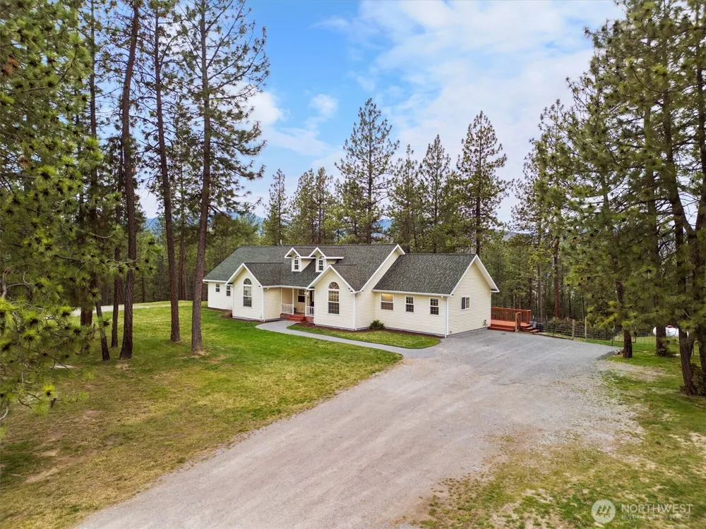 980 D Westover Rd #D Colville, WA 99114