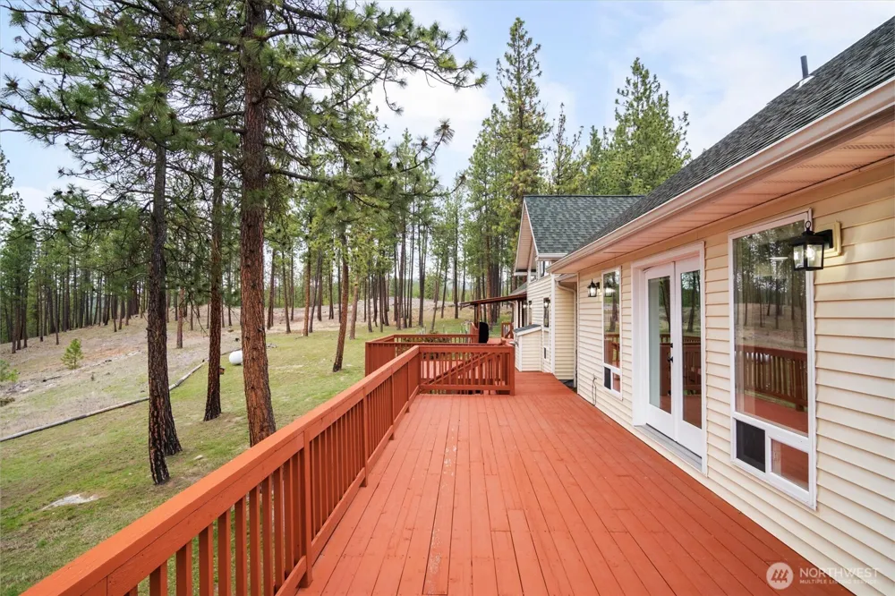 980 D Westover Rd #D Colville, WA 99114
