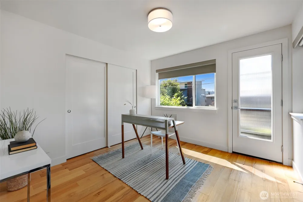 2708 Franklin Avenue E #B Seattle, WA 98102