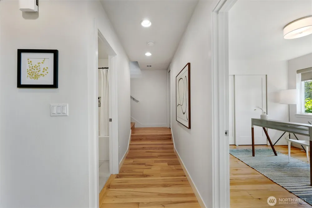 2708 Franklin Avenue E #B Seattle, WA 98102