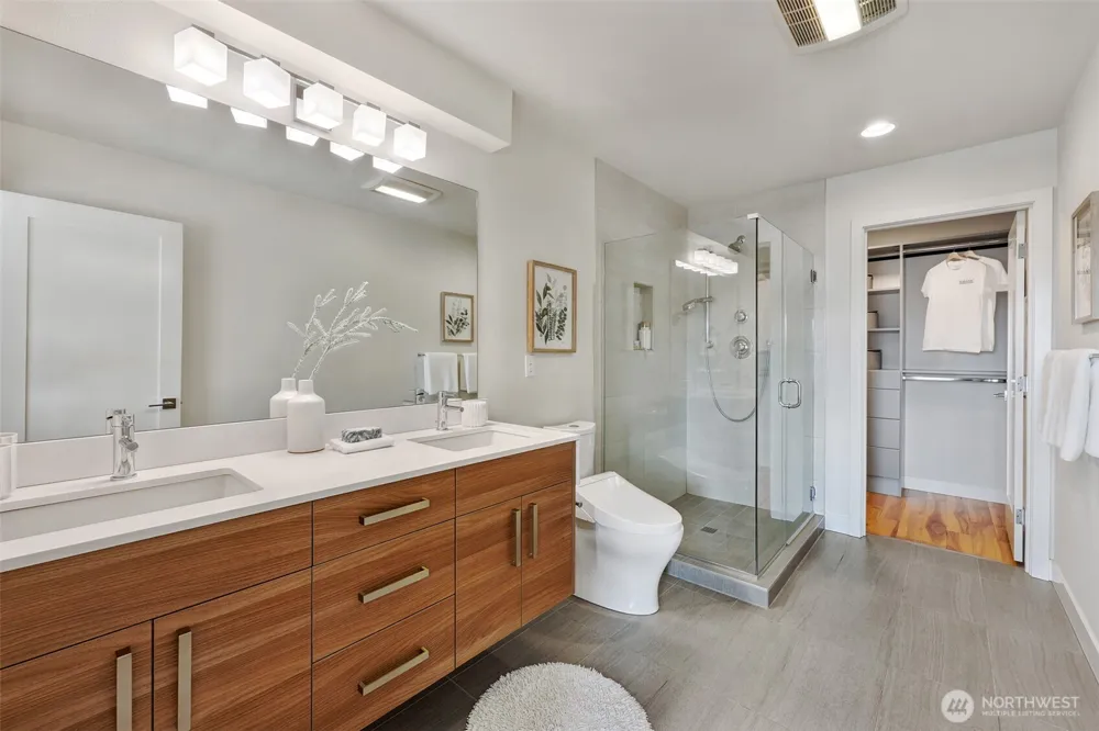 2708 Franklin Avenue E #B Seattle, WA 98102