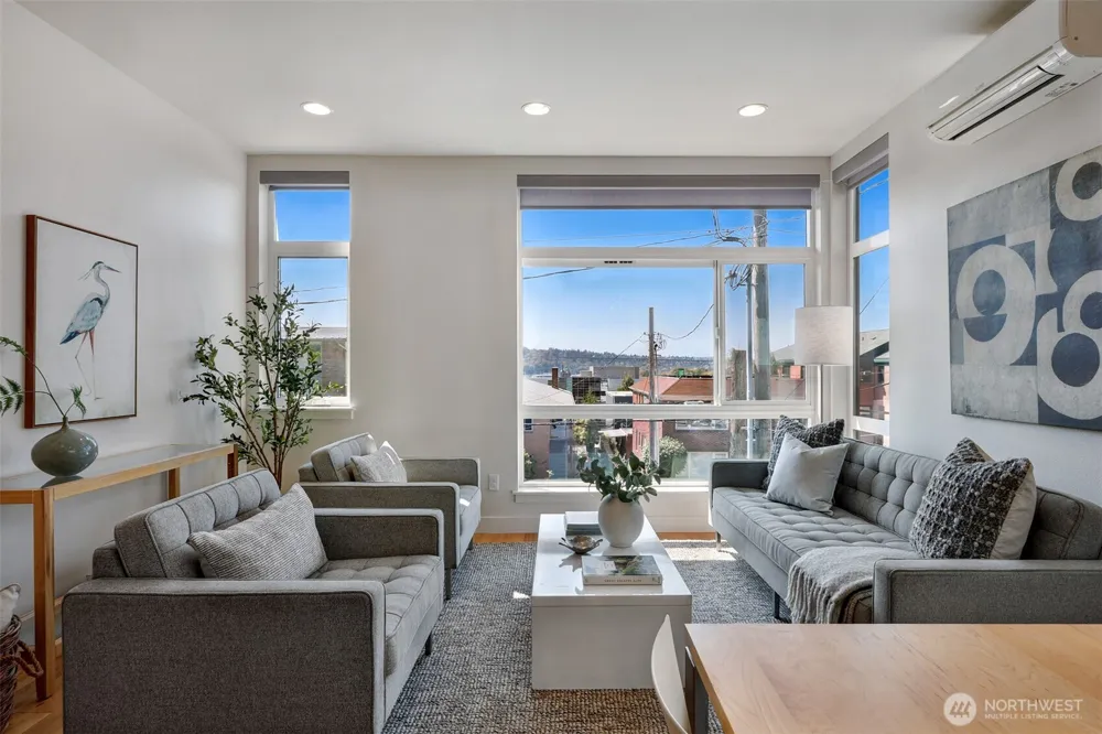 2708 Franklin Avenue E #B Seattle, WA 98102