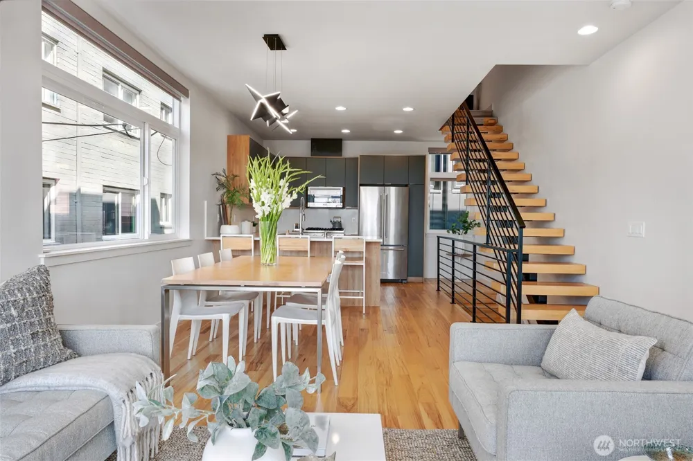 2708 Franklin Avenue E #B Seattle, WA 98102