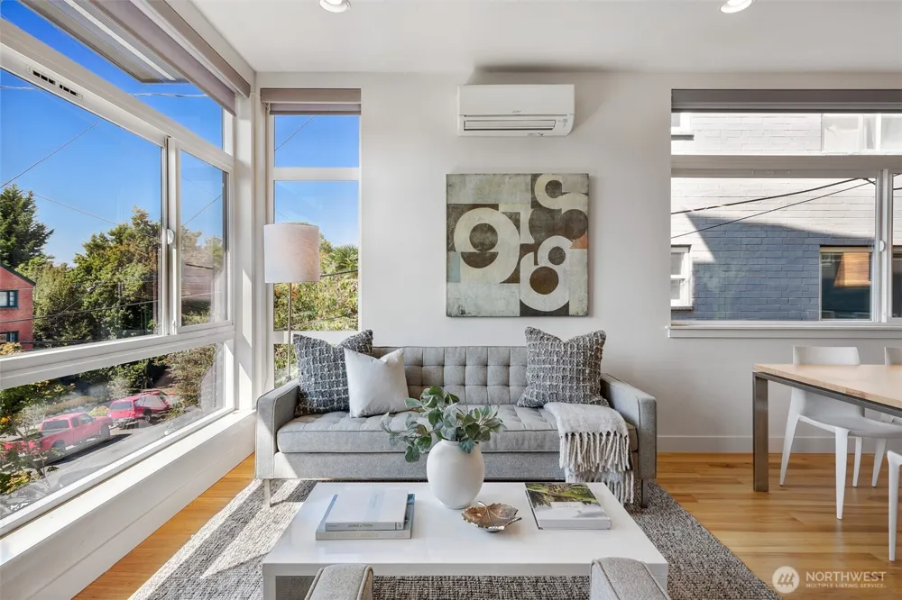 2708 Franklin Avenue E #B Seattle, WA 98102