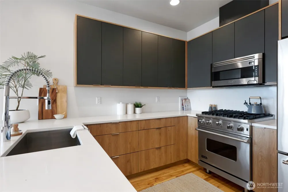 2708 Franklin Avenue E #B Seattle, WA 98102