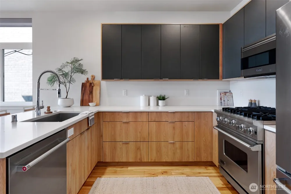 2708 Franklin Avenue E #B Seattle, WA 98102