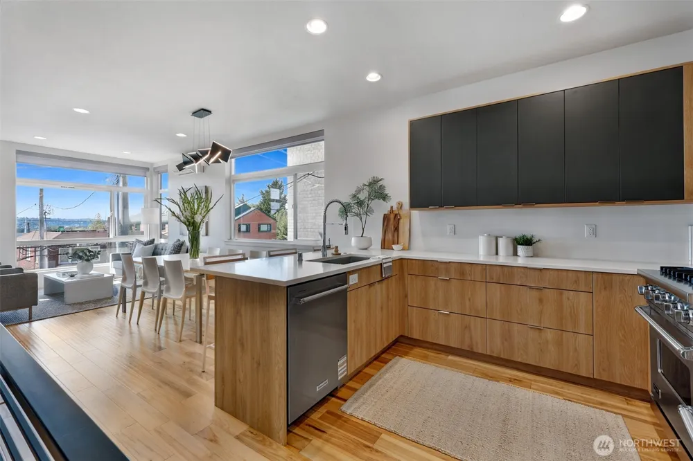 2708 Franklin Avenue E #B Seattle, WA 98102