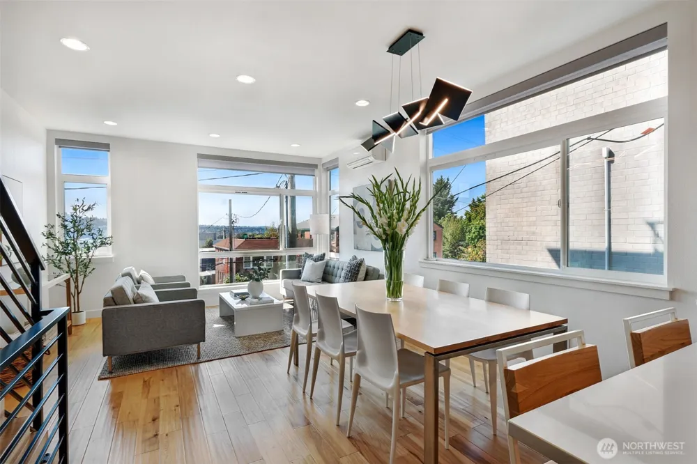 2708 Franklin Avenue E #B Seattle, WA 98102