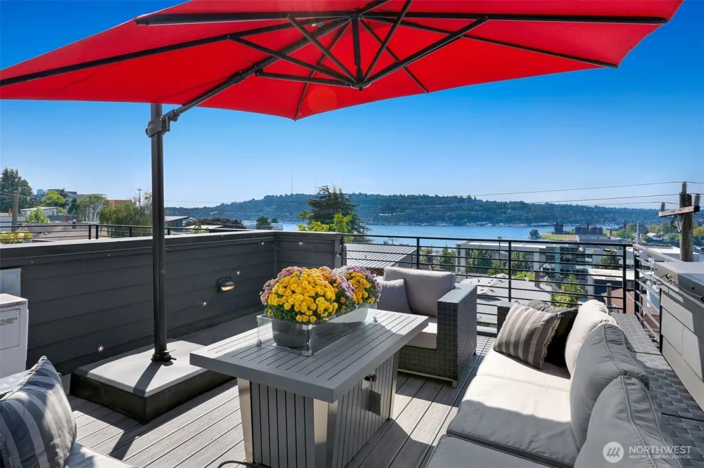 2708 Franklin Avenue E #B Seattle, WA 98102