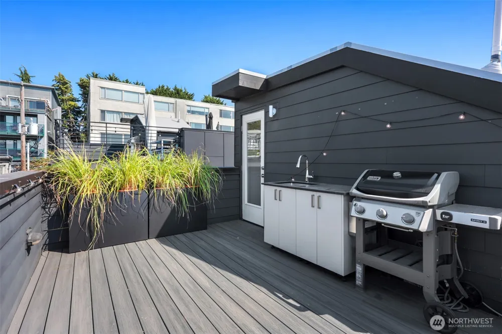 2708 Franklin Avenue E #B Seattle, WA 98102