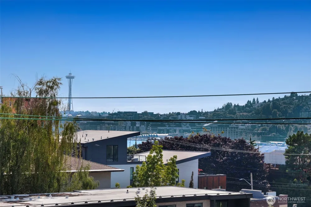 2708 Franklin Avenue E #B Seattle, WA 98102
