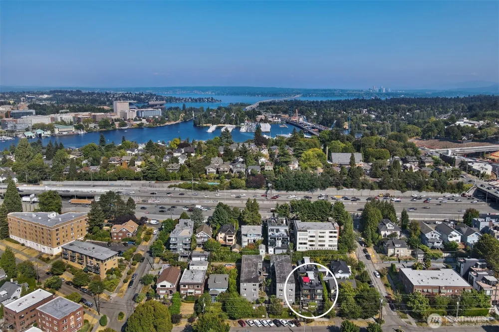 2708 Franklin Avenue E #B Seattle, WA 98102