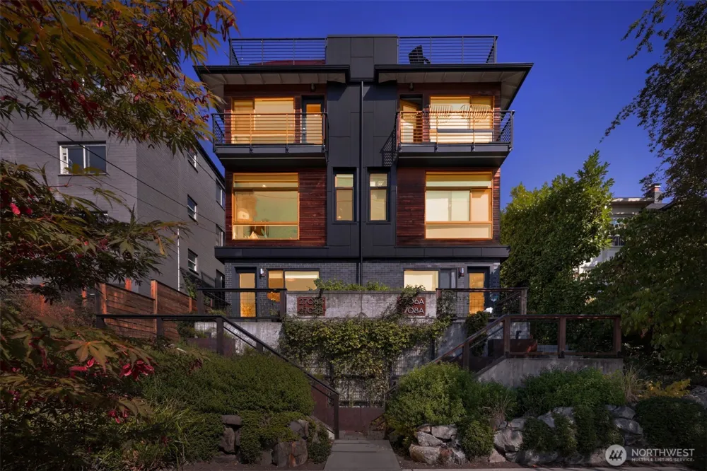 2708 Franklin Avenue E #B Seattle, WA 98102