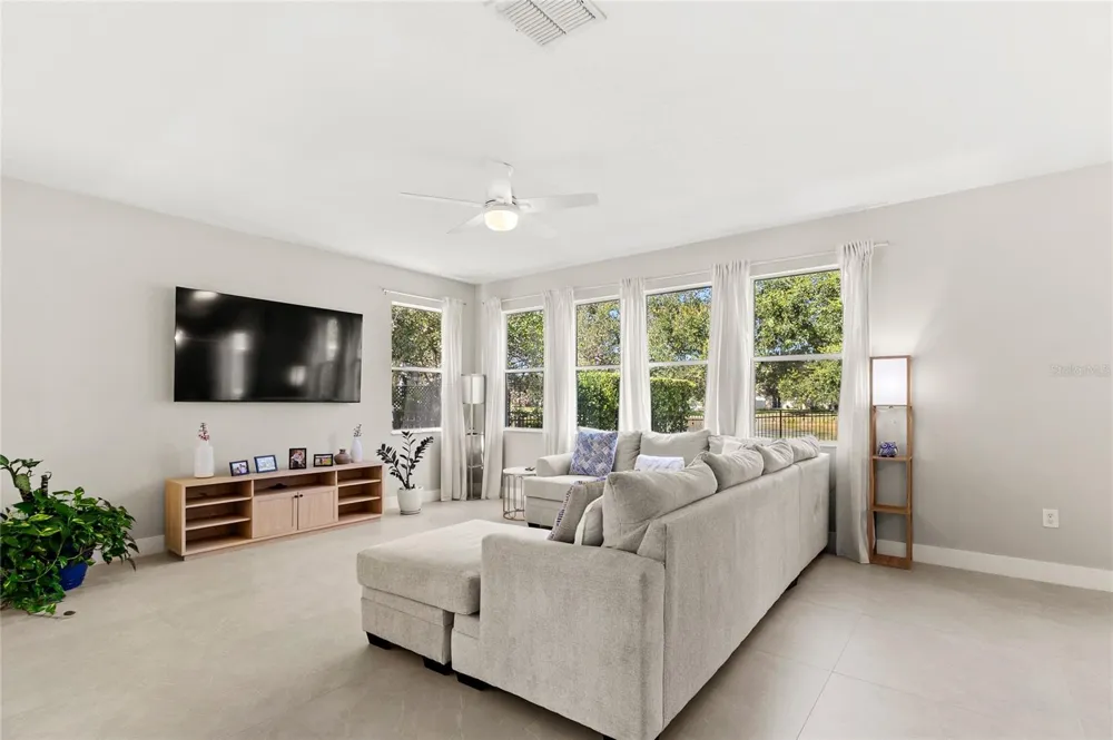 5045 BALLARK STREET Mount Dora, FL 32757