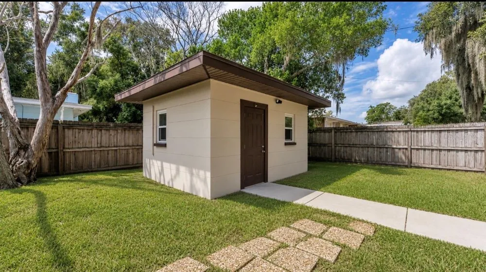 695 22ND ST NW Winter Haven, FL 33880