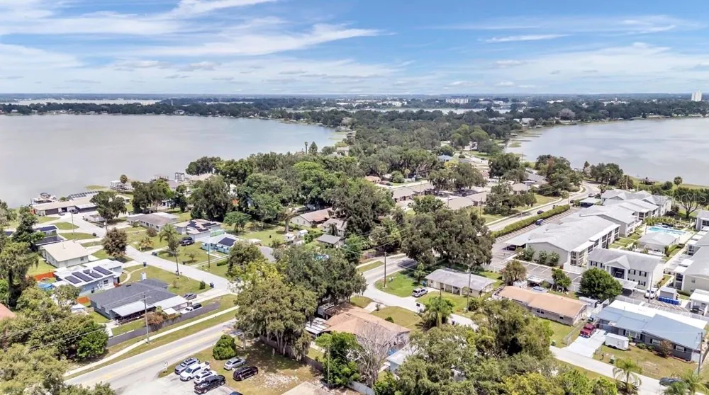 695 22ND ST NW Winter Haven, FL 33880
