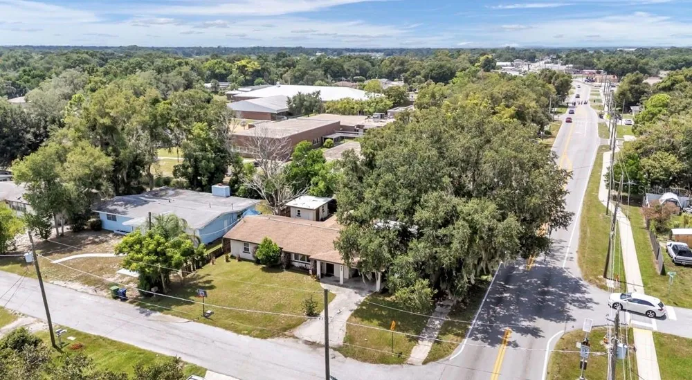 695 22ND ST NW Winter Haven, FL 33880