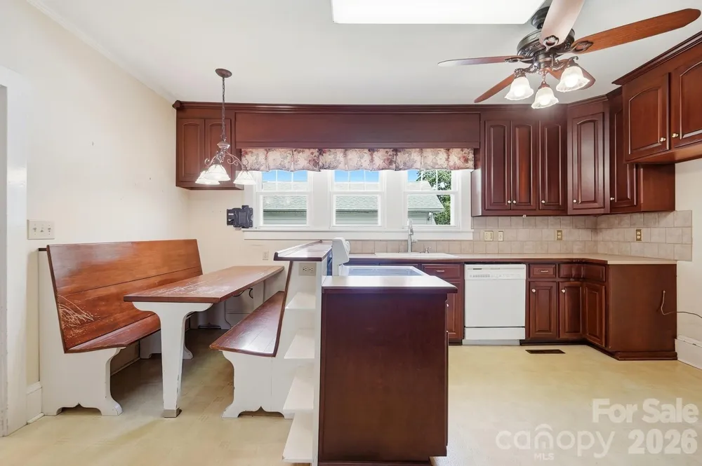 302 Ridge Avenue Kannapolis, NC 28083