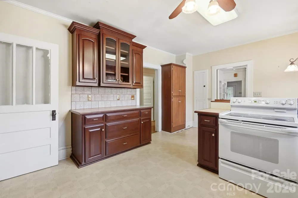 302 Ridge Avenue Kannapolis, NC 28083